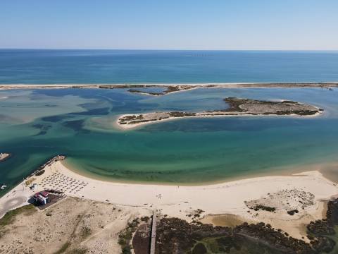 Apartamento T2+1 com Quintal em Fuzeta