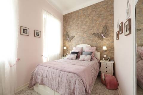 Elegante Moradia Típica T3 com Garagem, Quintal e Terraço em Fuzeta