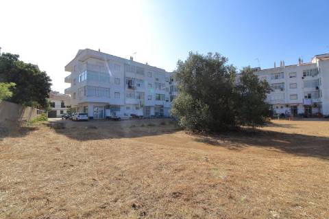 Terreno para Construção de um Hotel no Centro de São Brás de Alportel