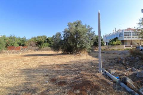 Terreno para Construção de um Hotel no Centro de São Brás de Alportel