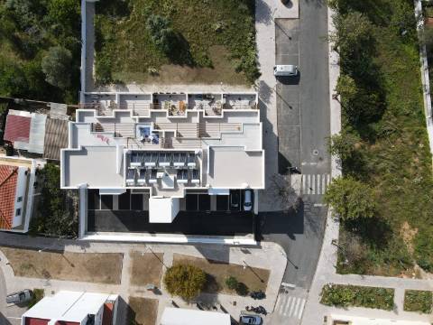 Apartamento T3 novo com estacionamento em Fuzeta
