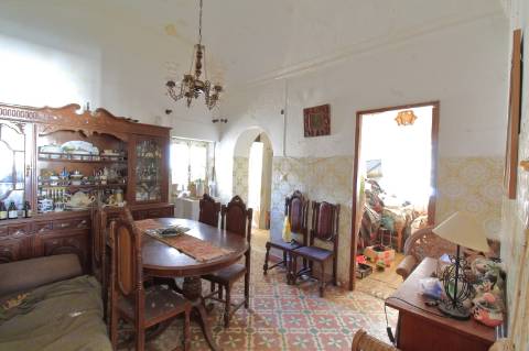 Moradia Típica T2 em Fuzeta