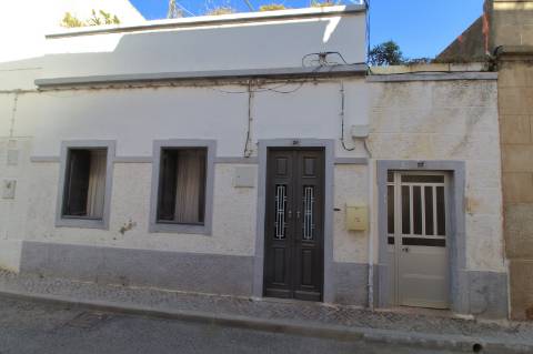 Moradia Típica T2+1 em Fuzeta