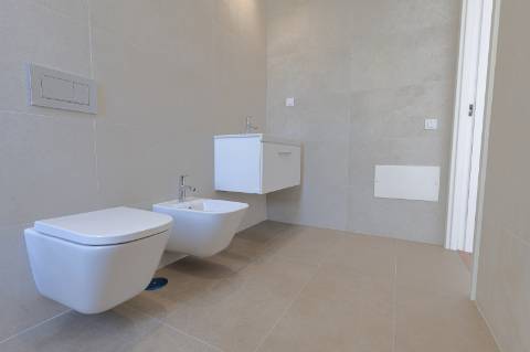 Moradia T3 com Vista Mar, Piscina e Estacionamento em Fuzeta