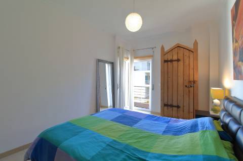 Formidável Apartamento T2 em Condomínio Privado e com Vista Mar em Fuzeta