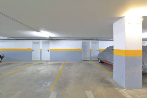 Formidável Apartamento T2 em Condomínio Privado e com Vista Mar em Fuzeta