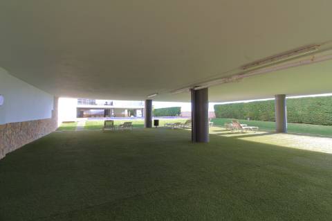 Formidável Apartamento T2 em Condomínio Privado e com Vista Mar em Fuzeta