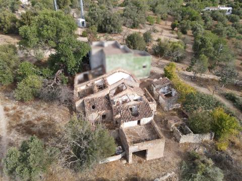 Ruína com Terreno em Moncarapacho