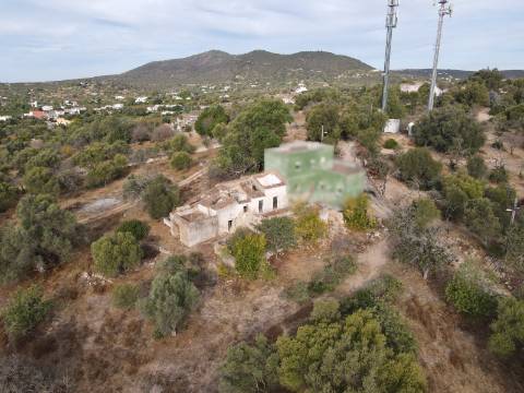 Ruína com Terreno em Moncarapacho