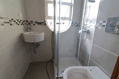 Apartamento T5 Triplex Penthouse com Piscina Privada e Garagem em Faro