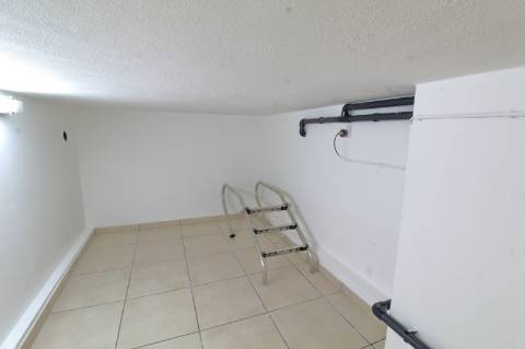 Apartamento T5 Triplex Penthouse com Piscina Privada e Garagem em Faro