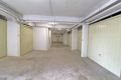 Apartamento T5 Triplex Penthouse com Piscina Privada e Garagem em Faro