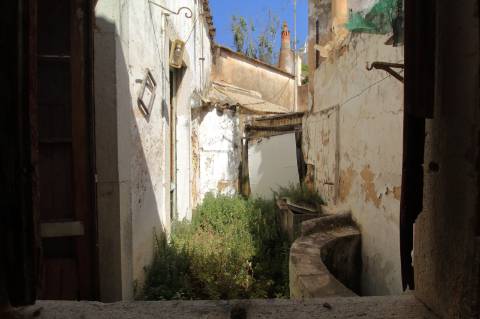 Moradia T3 + Moradia T1 para Recuperar em Faro