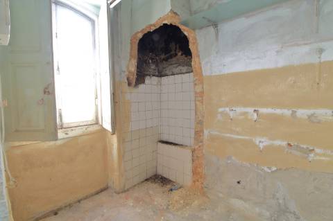 Moradia T3 + Moradia T1 para Recuperar em Faro