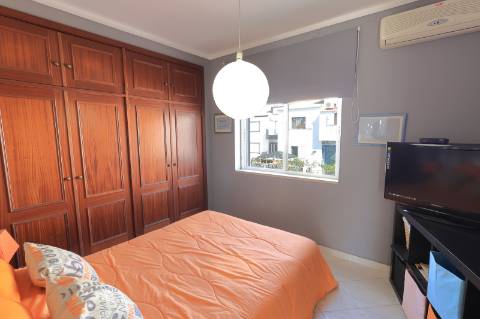 Moradia T4 Geminada com Garagem em Fuzeta