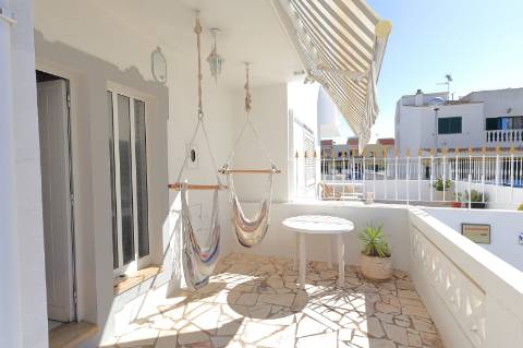 Moradia T4 Geminada com Garagem em Fuzeta