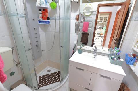 Moradia T4 Geminada com Garagem em Fuzeta