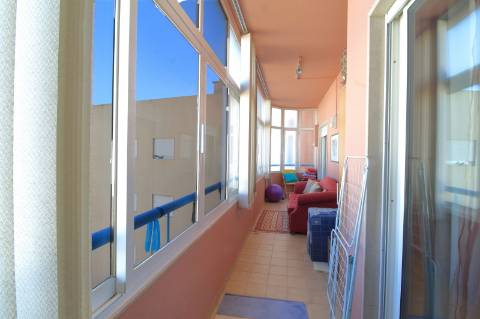 Apartamento T4 com Garagem Box em Faro