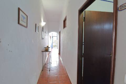 Moradia T1+1 com Quintal em Fuzeta