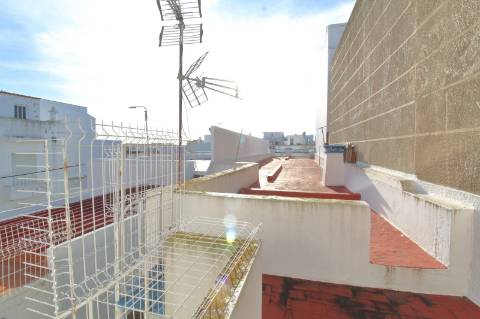 Moradia T1+1 com Quintal em Fuzeta