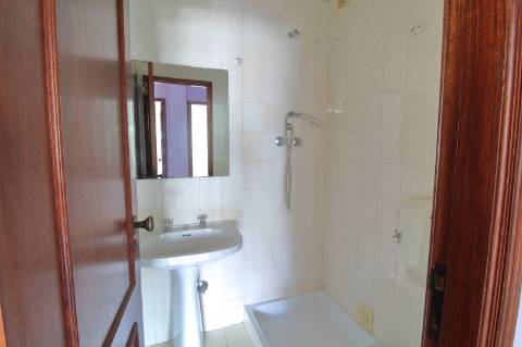 Apartamento T3 com Estacionamento em Faro