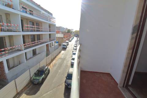 Apartamento T3 com Estacionamento em Faro