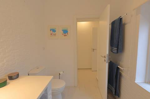 Moradia Típica T2 Renovada com Quintal em Fuzeta