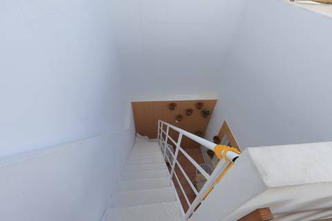 Moradia Típica T2 Renovada com Quintal em Fuzeta