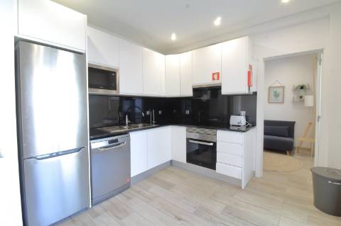 Apartamento T3 Renovado em Olhão