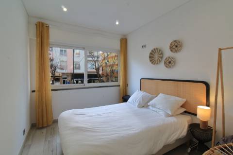 Apartamento T3 Renovado em Olhão