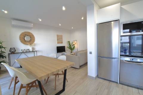 Apartamento T3 Renovado em Olhão