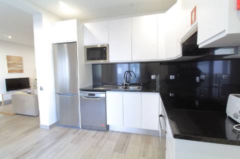 Apartamento T3 Renovado em Olhão
