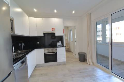 Apartamento T3 Renovado em Olhão