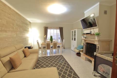 Moradia Geminada T3+1 em Fuzeta