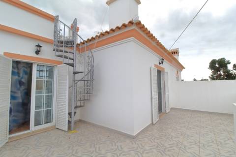 Moradia Geminada T3+1 em Fuzeta