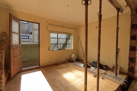 Moradia Típica T1 com Projeto Aprovado em Fuzeta