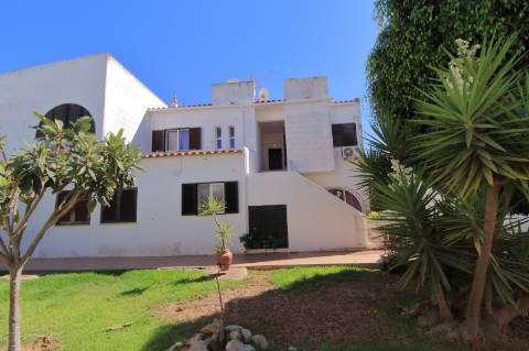 Apartamento T1+1 com garagem box em Marim - Olhão