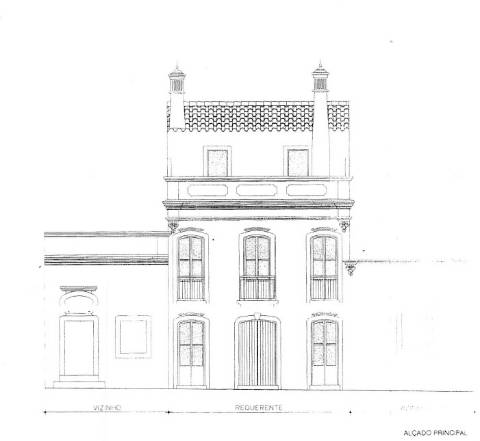 Moradia T2+1 com Espaço Comercial em Estoi - Faro