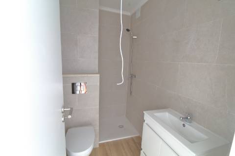 Moradia T2+1 Renovada em Chelote - Faro