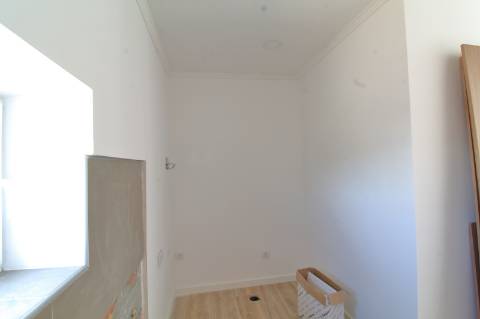 Moradia T2+1 Renovada em Chelote - Faro