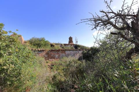 Ruína com Terreno em Asseca - Tavira