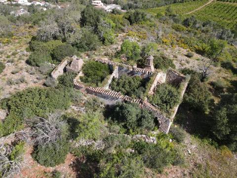 Ruína com Terreno em Asseca - Tavira