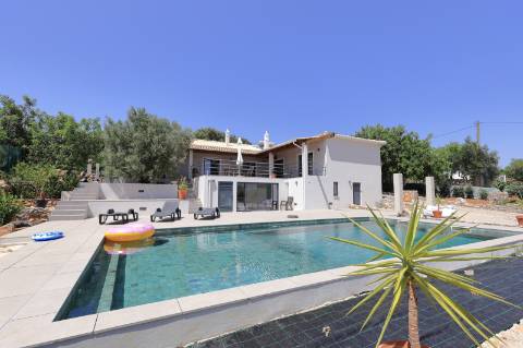 Moradia T4 com Piscina em Cerro da Mesquita - São Brás de Alportel