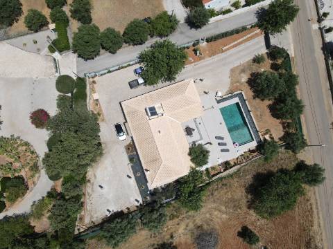 Moradia T4 com Piscina em Cerro da Mesquita - São Brás de Alportel