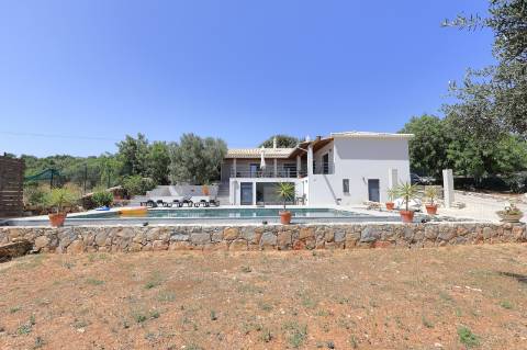 Moradia T4 com Piscina em Cerro da Mesquita - São Brás de Alportel