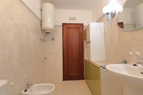 Apartamento T2 com Quintal em Moncarapacho