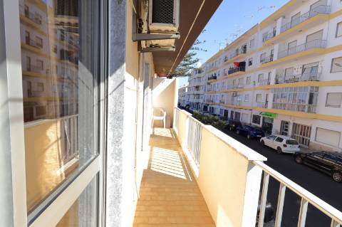 Apartamento T1 + 1 em Fuzeta