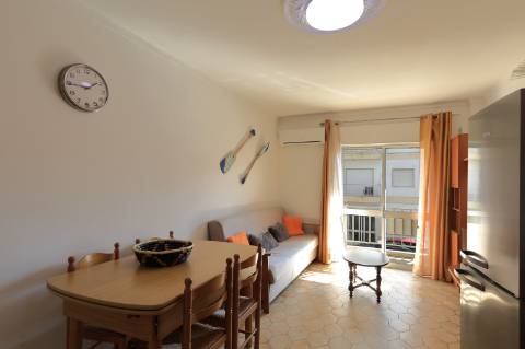 Apartamento T1 + 1 em Fuzeta