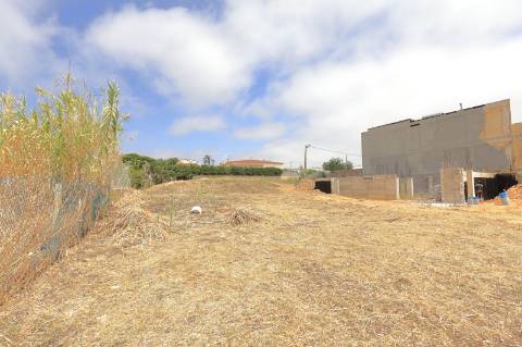 Terreno para Construção de uma Moradia em Montenegro - Faro