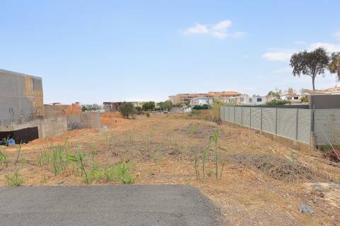 Terreno para Construção de uma Moradia em Montenegro - Faro